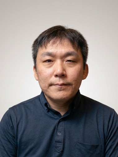 小山隆行